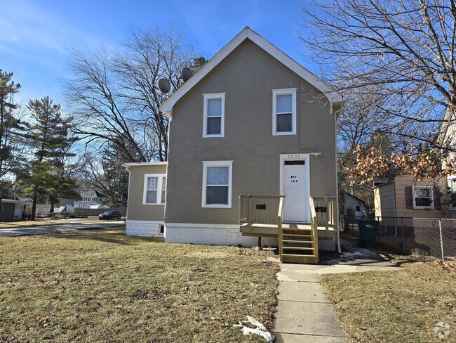 Building Photo - 2920 Elisha Ave Rental