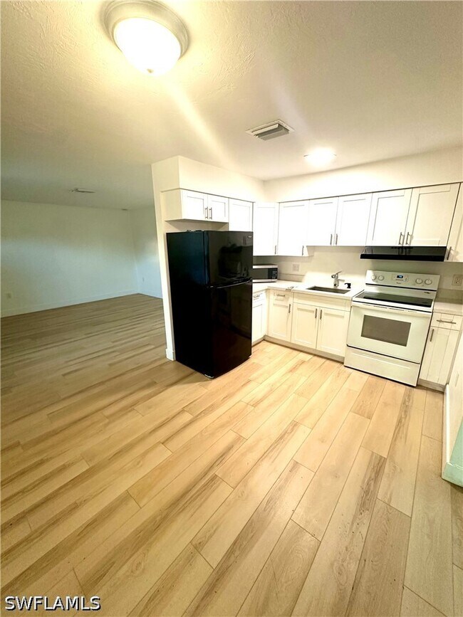 Photo - 4551 Capri Dr