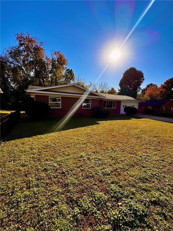 Photo - 209 Sanders Ave