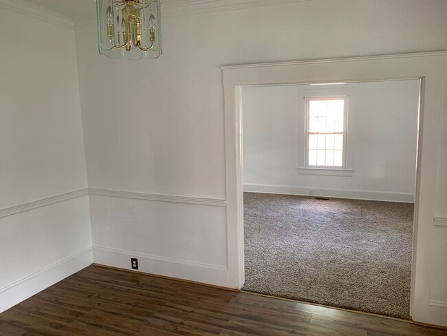 Photo - 805 Raleigh St