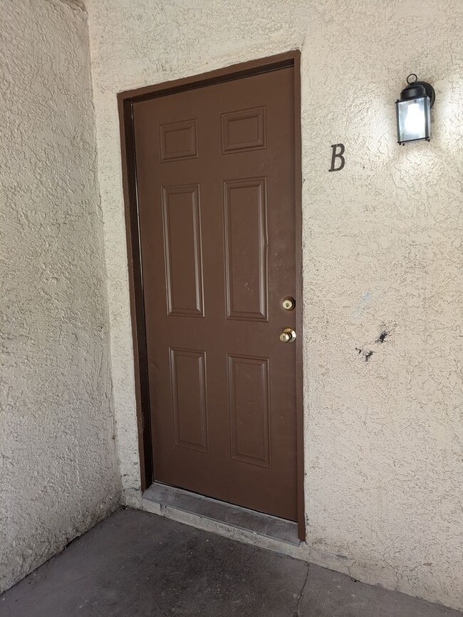 Photo - NW FOURPLEX