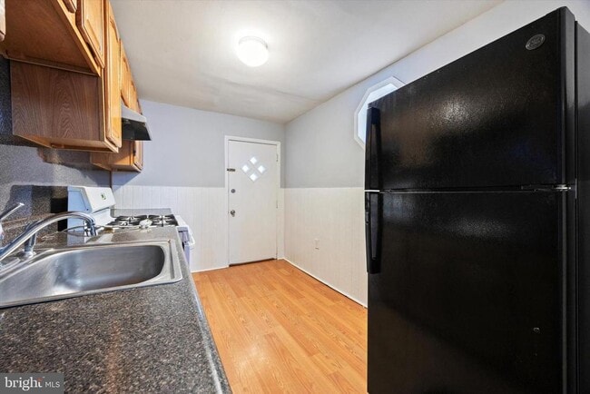 Photo - 2575 E Huntingdon St