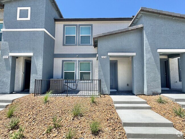 Building Photo - *NEW BUILD* BEAUTIFUL 2-STORY 3 BEDROOM, 2... Rental