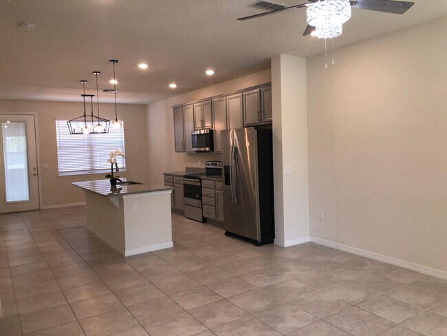 Photo - 2674 Mead Ave