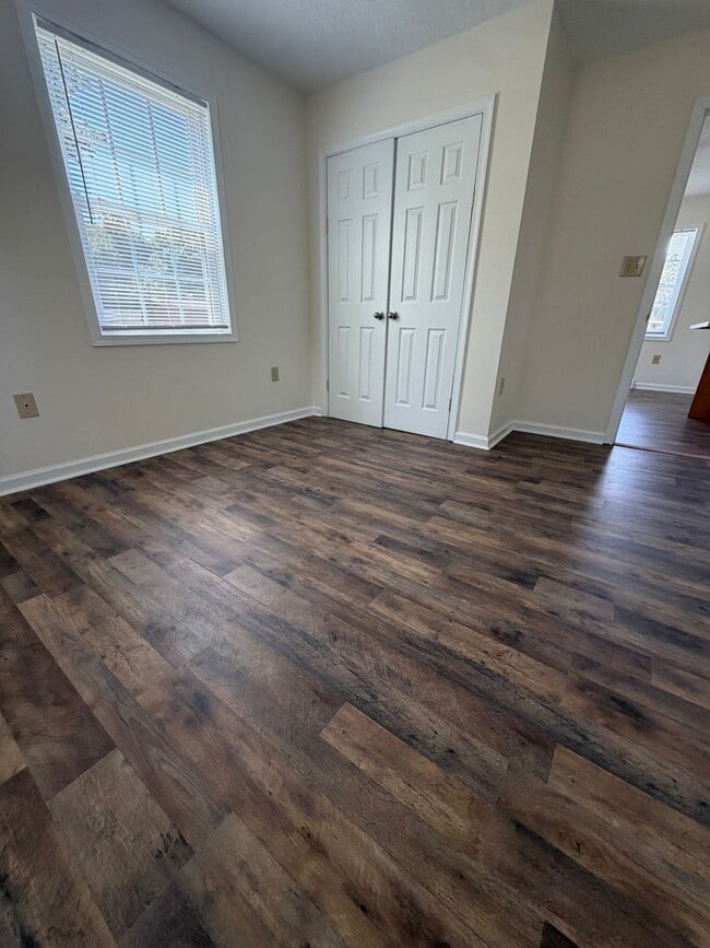 Photo - 3 Bed 1 Bath Home