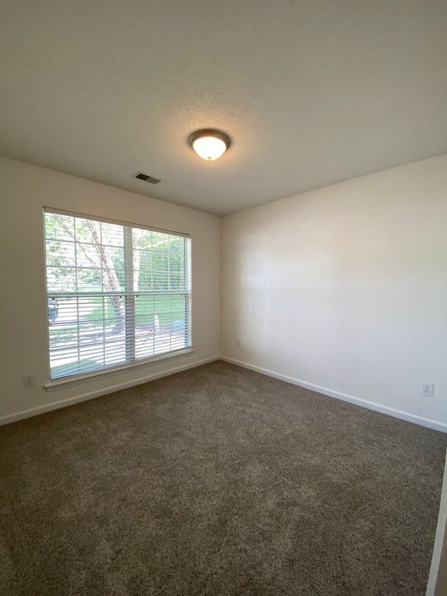 Photo - Adorable 3 Bedroom 3 Bath in Preston Green