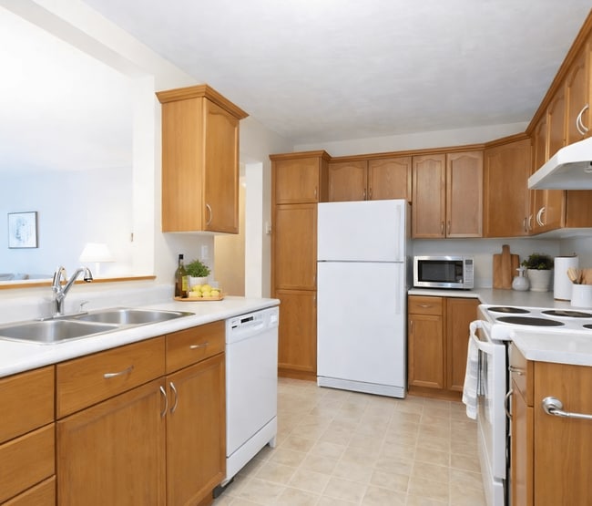 Building Photo - Woodbury Terrace