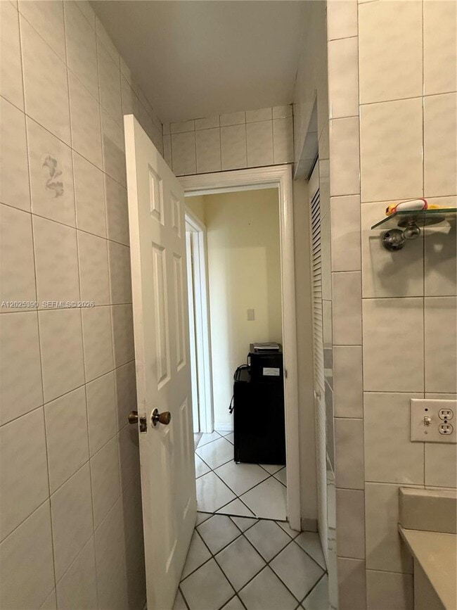 Photo - 3542 W 75th Pl Unidad A