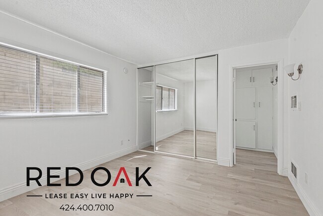 Photo - 2351 Warwick Ave Unit 7