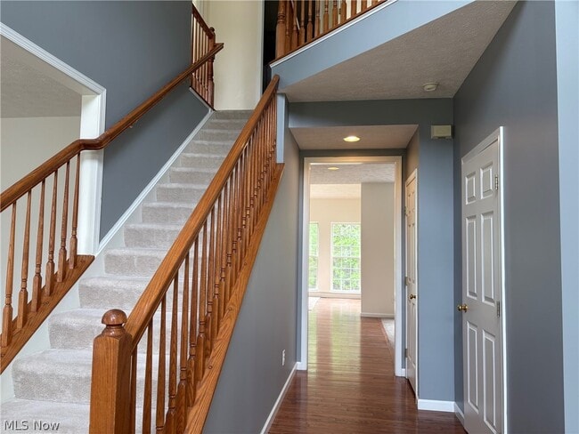 Photo - 4582 Devereux Drive