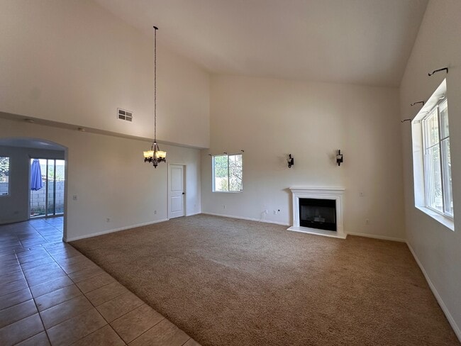 4121 Walnut St