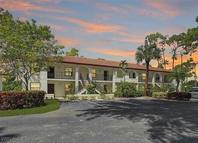 Photo - 905 Augusta Blvd