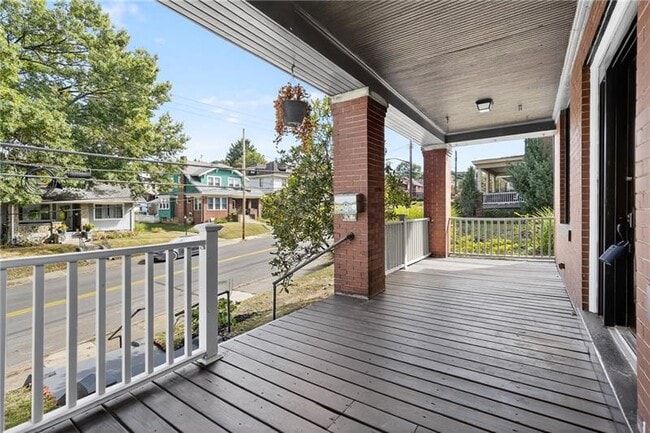 Photo - 3963 Brighton Rd