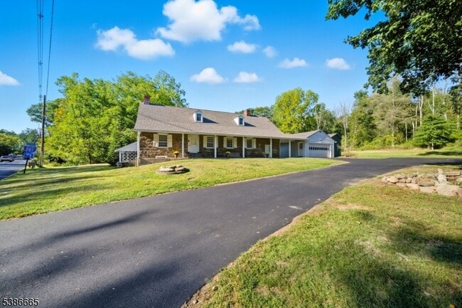 Photo - 292 Main Rd