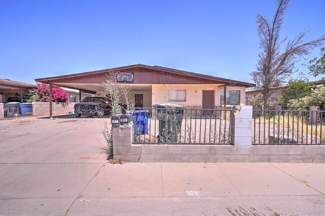 Photo - 371 N Williams St