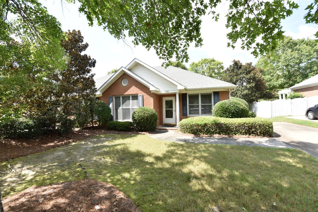 Photo - 2139 Heather Pl (Auburn, AL)