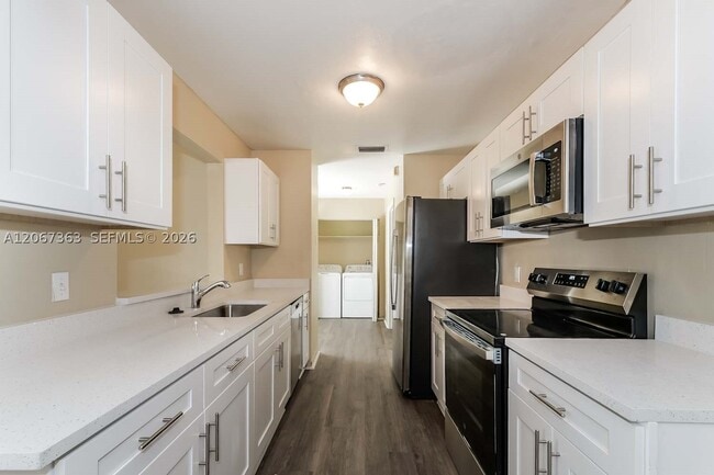 Photo - 5583 Cynwyd Cir