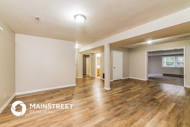 Photo - 2806 Winchester Dr