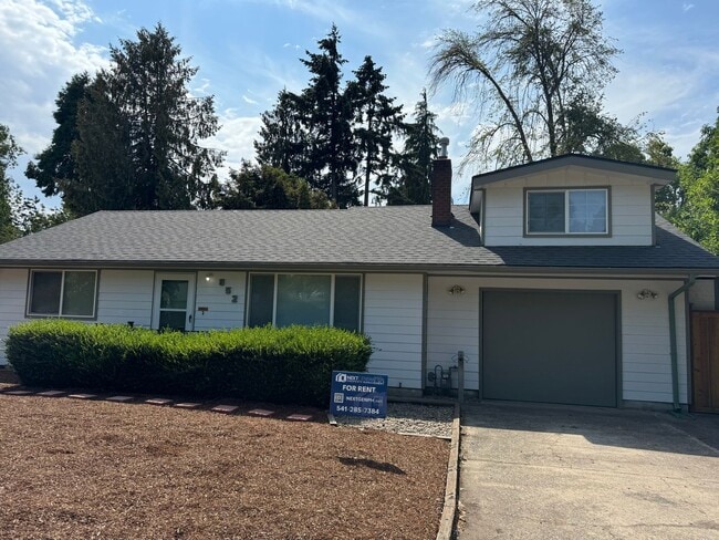 Photo - 4 bedroom 2 bathroom home in a great neighborhood!