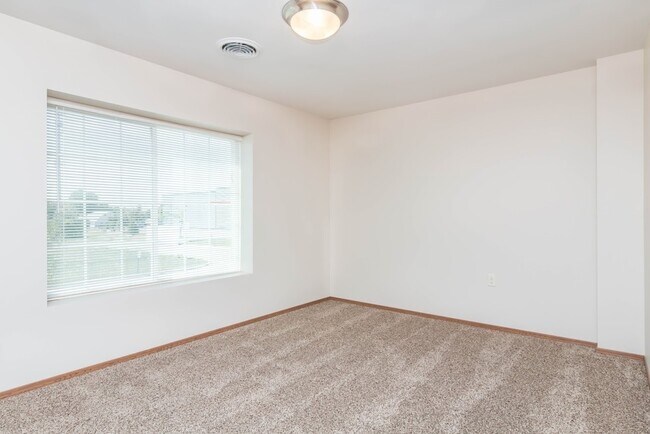 Dakota Pointe