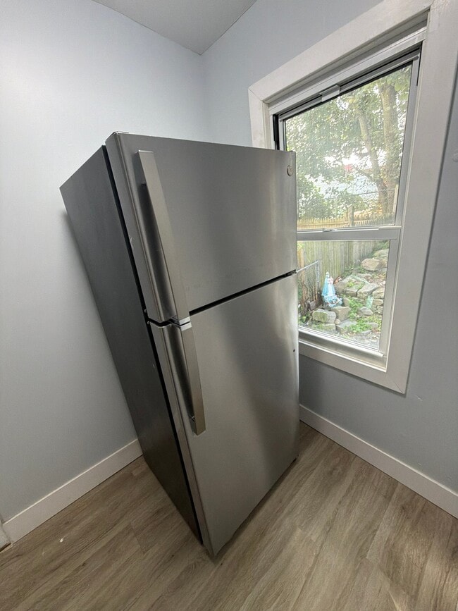 Photo - 748 Maple St Unit 3
