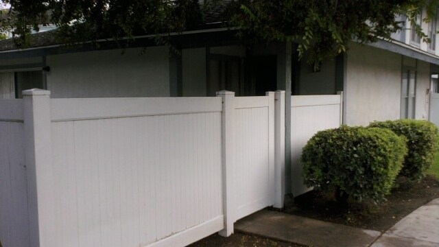 Photo - Beautiful 3 bedroom 2 bath single story wi...