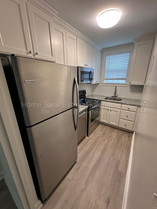 805 W End Blvd Unit B-1