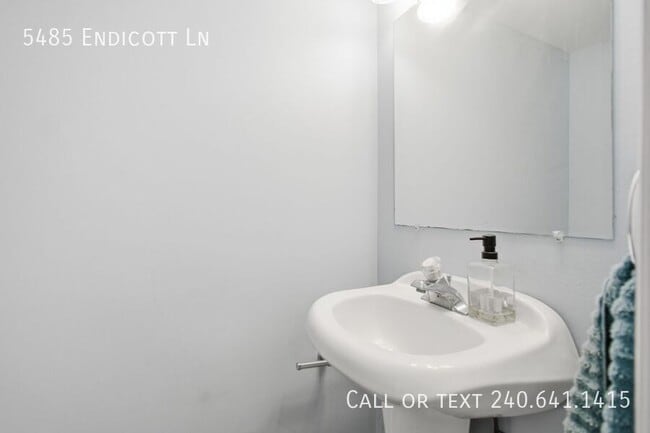 Photo - 5485 Endicott Ln