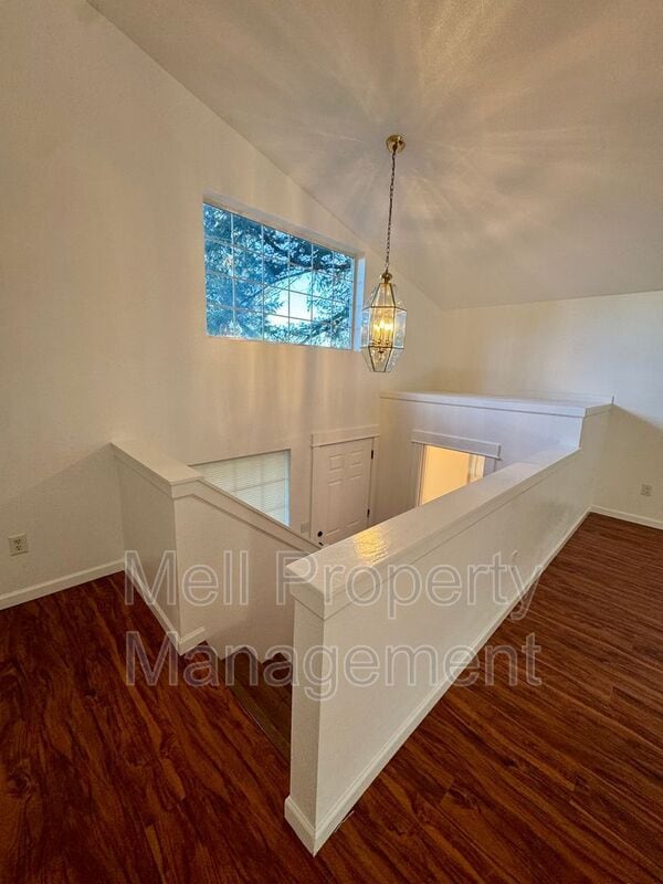 Photo - 101 E Heatherwood Ct