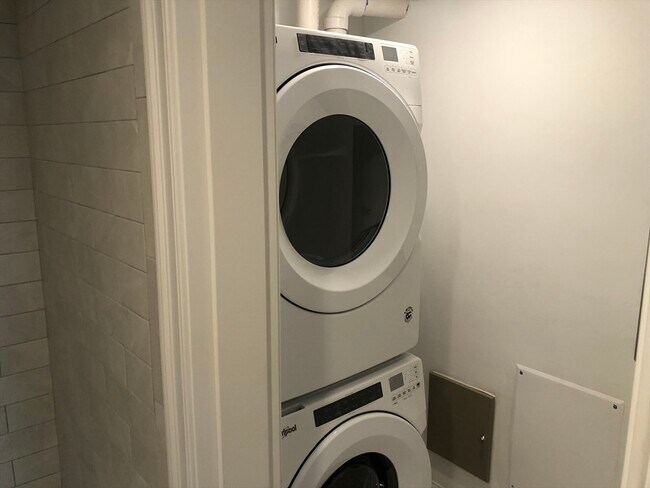 Photo - 1400 Centre St Unit 203