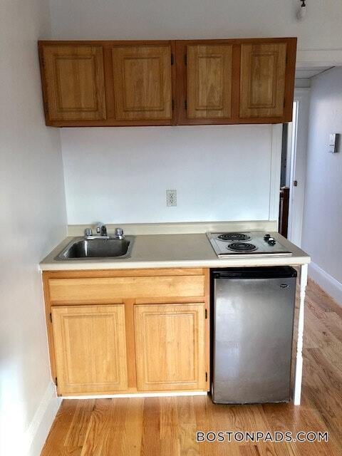 Photo - 1061 Beacon St Unidad 15