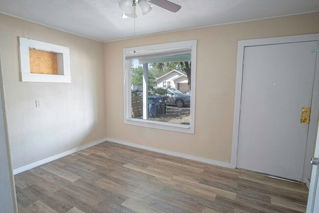 Photo - 342 Vine St Unit B