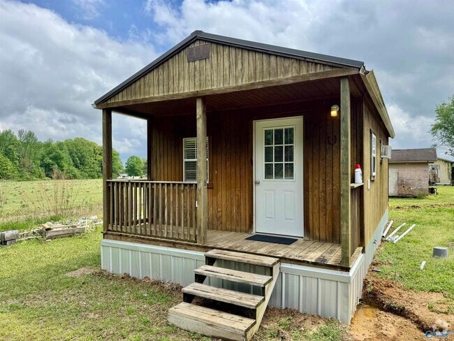 Building Photo - 22600 Pine Rd Rental
