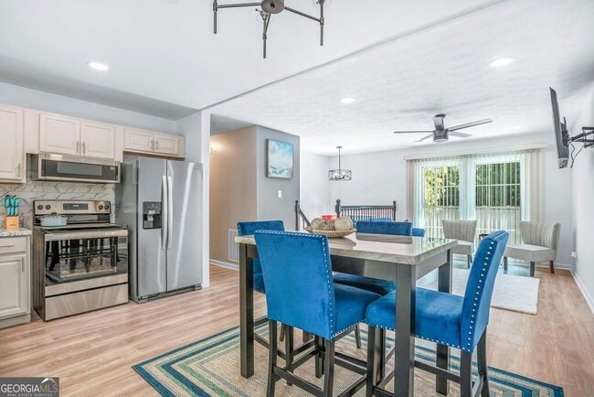 Photo - 6741 Gano Dr