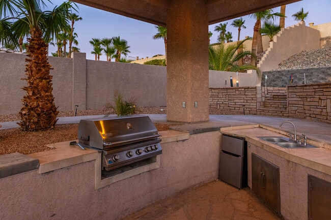 Photo - 2270 Souchak Dr