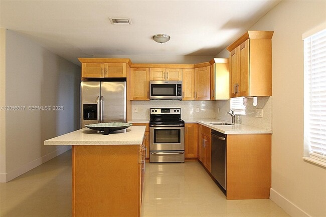 Photo - 14340 Graves Dr