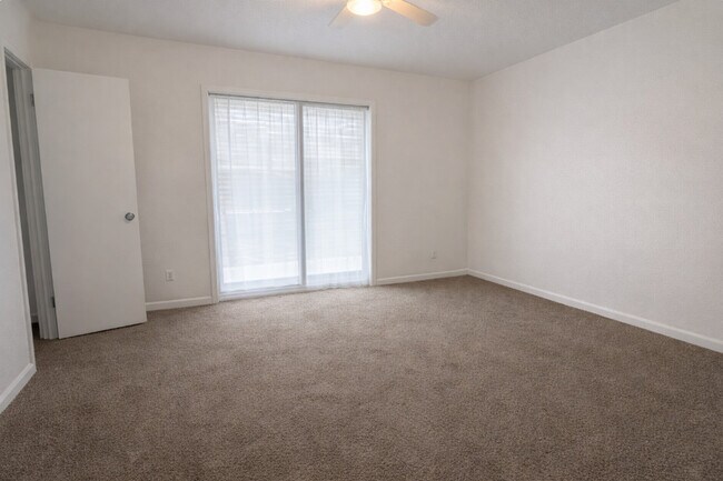 Photo - ZZZ - Lakeridge