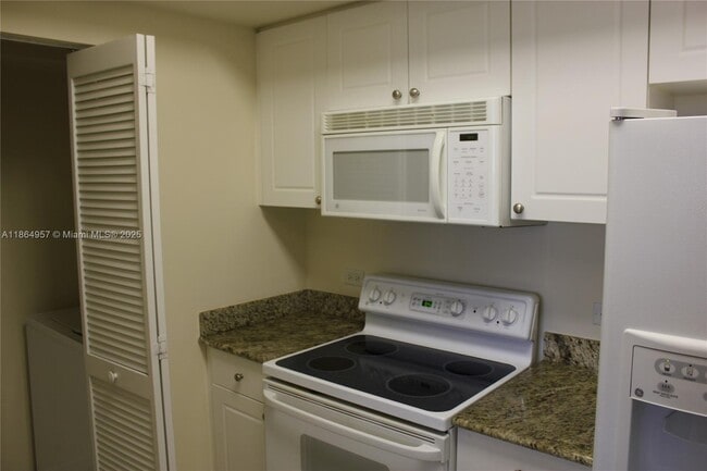 Photo - 19501 W Country Club Dr Unit 1010