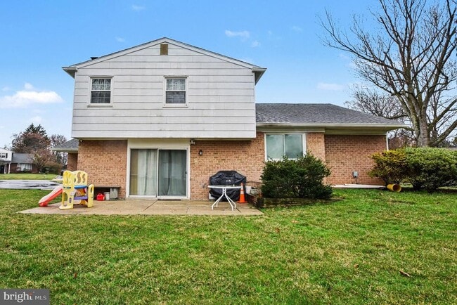 Photo - 2903 Henley Rd