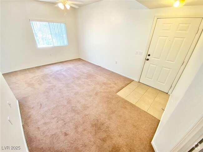 Building Photo - 3400 Cabana Dr Unit 1013 Rental