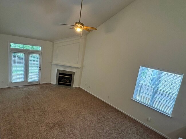 Photo - 16812 Kettlewell Ln