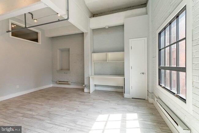 Building Photo - 408 S 13th St Unit 408