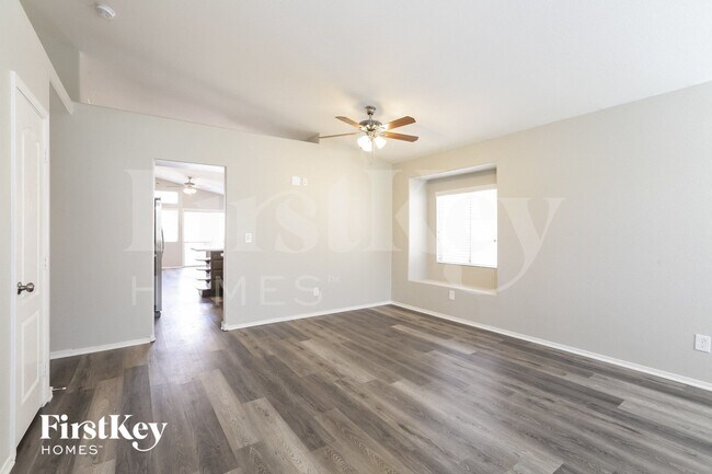 Photo - 1900 Toscanini Way