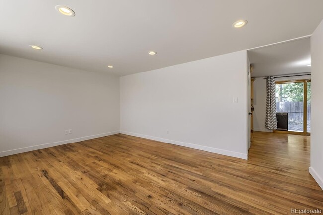 Photo - 1640 Buchtel Blvd S