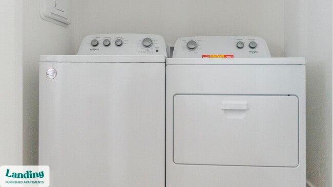 Photo - 650 N Main St Unidad 202