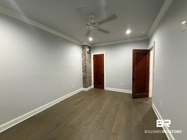 Photo - 102 N Alston St