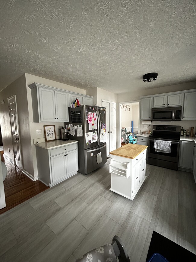 Photo - 2305 Chasewater Rd