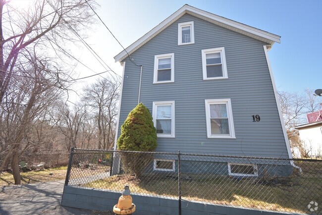 Building Photo - 19 Mason St Unit 2 Rental