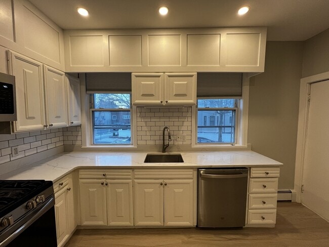 Photo - 158 Holland St Unit 1