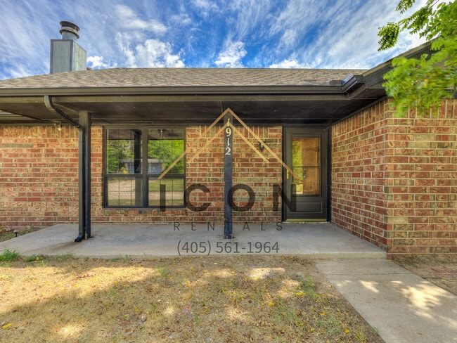 Photo - 1912 N Gleason Ave